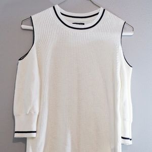 3/4 Quarter sleeve shoulder cutout sweater